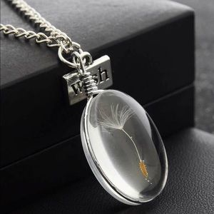 💎 Glass Oval Dandelion Necklace